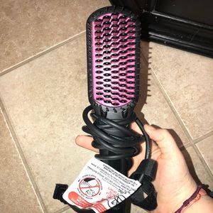 straightening brush